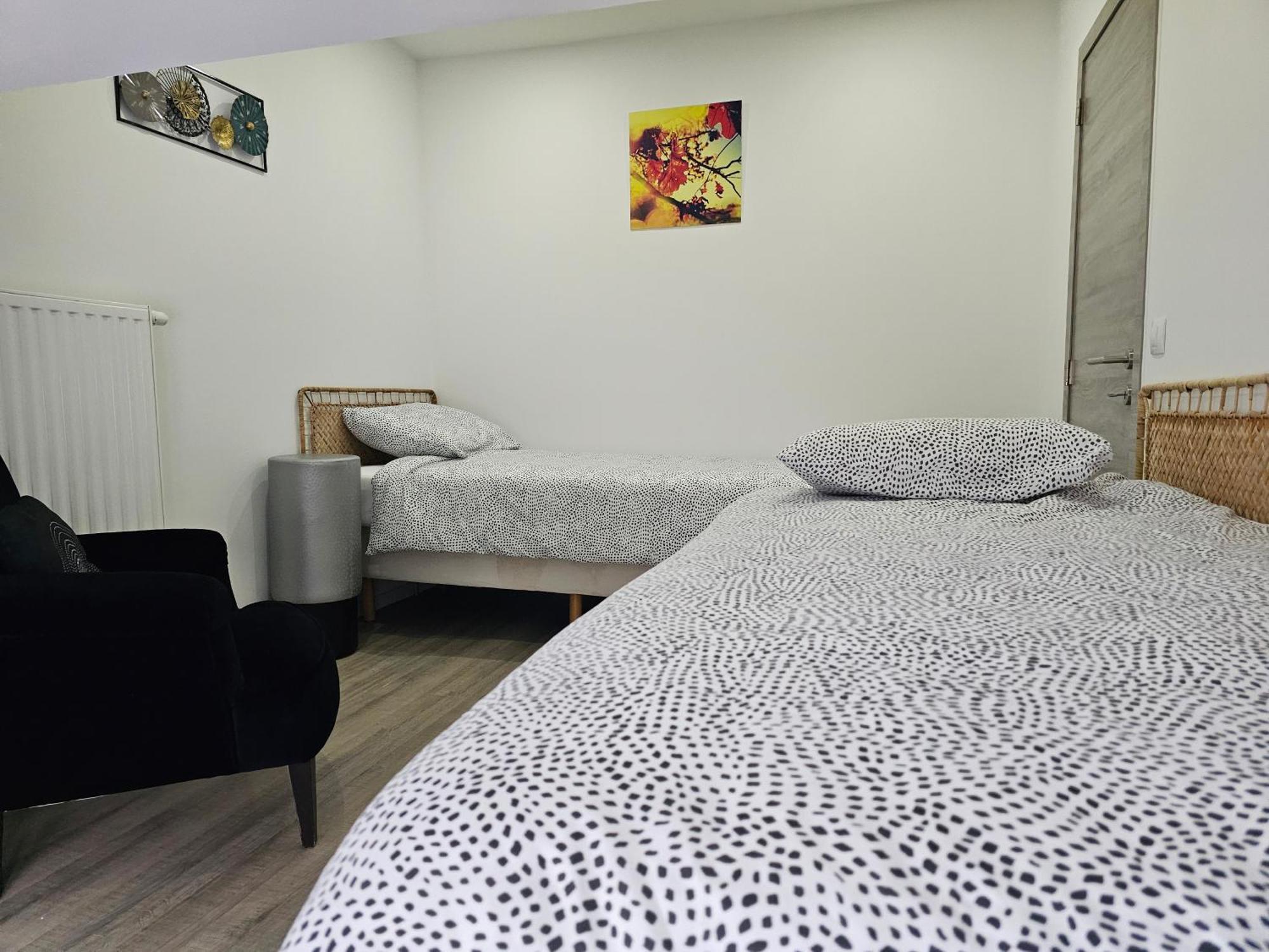Appart'Hotel Trazegnies Courcelles Buitenkant foto